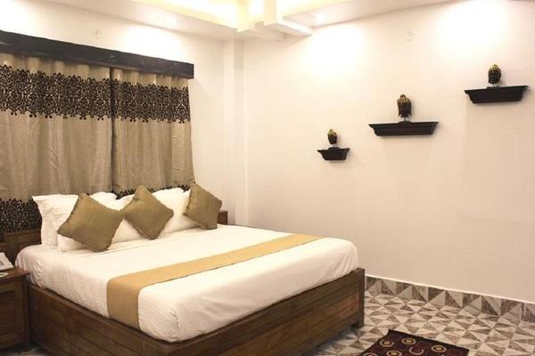 Airport Hotel